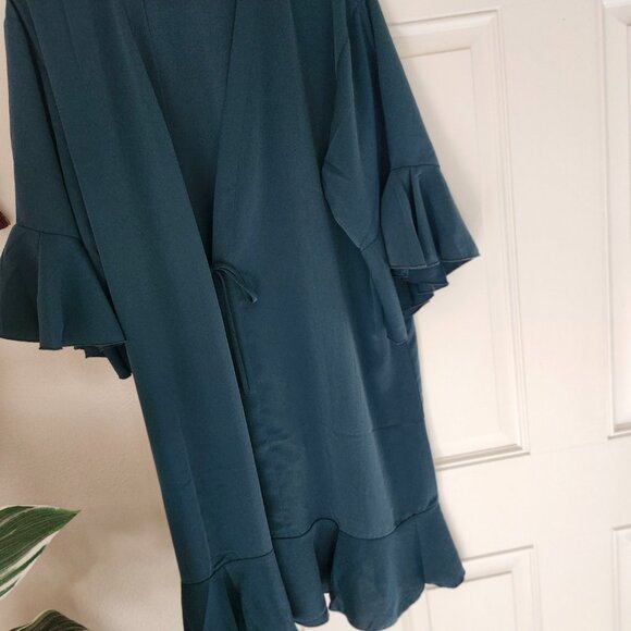 Wrap Around - Picture 2 of 6